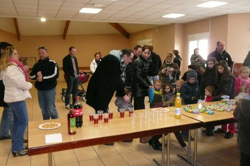 Tout le monde se retrouve autour d'un petit verre